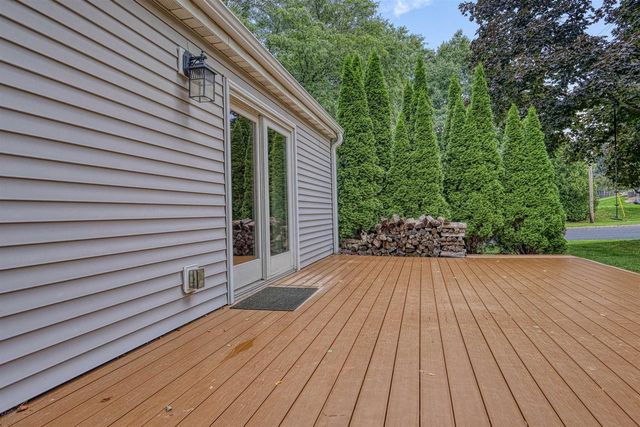 7315 Voss Parkway, Middleton, WI 53562