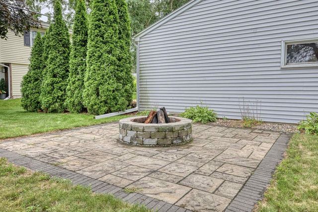 7315 Voss Parkway, Middleton, WI 53562