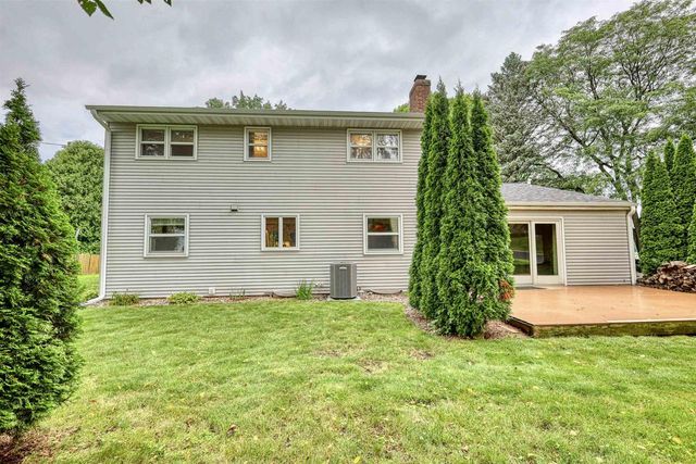 7315 Voss Parkway, Middleton, WI 53562