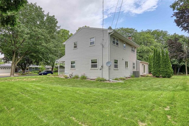 7315 Voss Parkway, Middleton, WI 53562