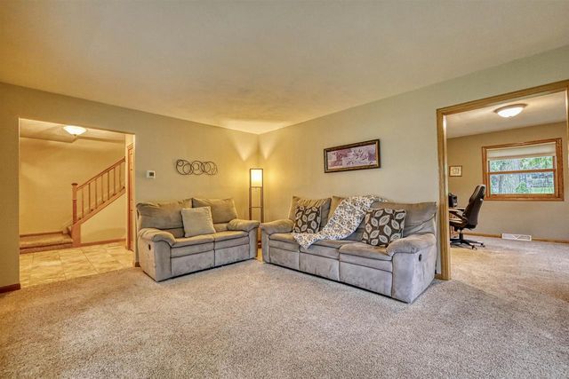 7315 Voss Parkway, Middleton, WI 53562
