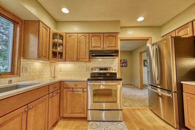 7315 Voss Parkway, Middleton, WI 53562