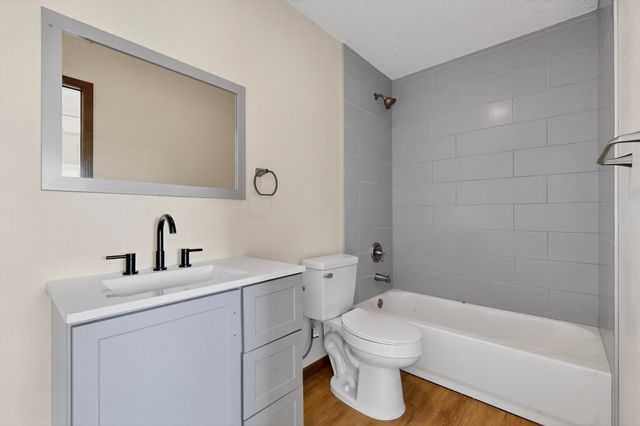 9368 Valley View Drive NW 1, Albuquerque, NM 87114