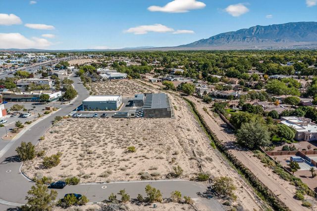 9368 Valley View Drive NW 1, Albuquerque, NM 87114