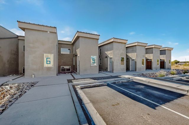 9368 Valley View Drive NW 1, Albuquerque, NM 87114