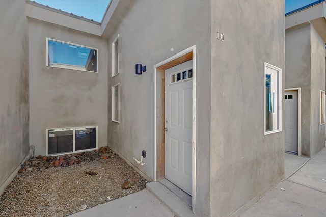 9368 Valley View Drive NW 1, Albuquerque, NM 87114