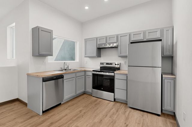 9368 Valley View Drive NW 1, Albuquerque, NM 87114