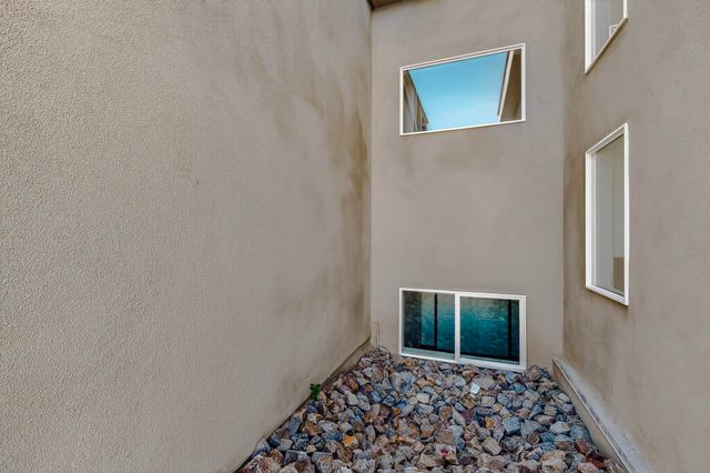 9368 Valley View Drive NW 1, Albuquerque, NM 87114