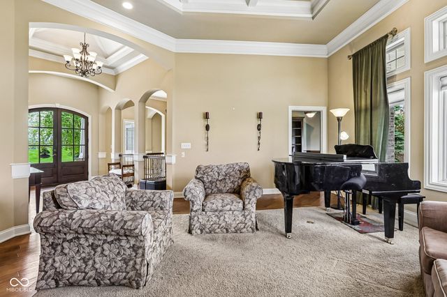 6942 Bladstone Road, Noblesville, IN 46062