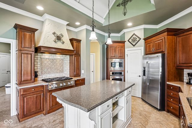 6942 Bladstone Road, Noblesville, IN 46062