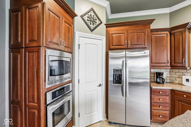 6942 Bladstone Road, Noblesville, IN 46062