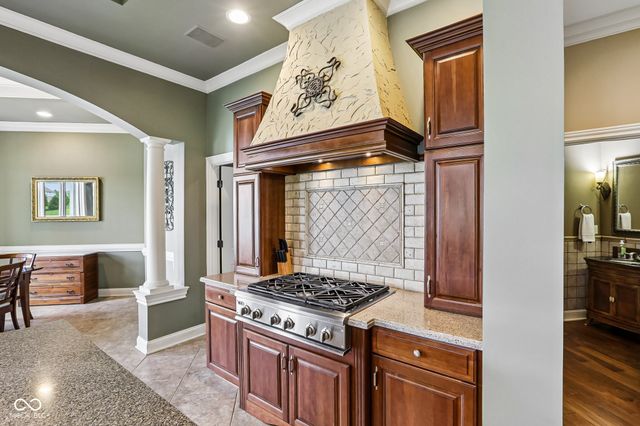6942 Bladstone Road, Noblesville, IN 46062