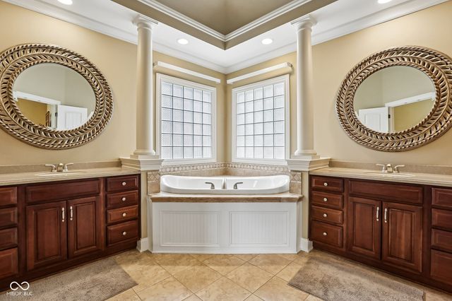 6942 Bladstone Road, Noblesville, IN 46062