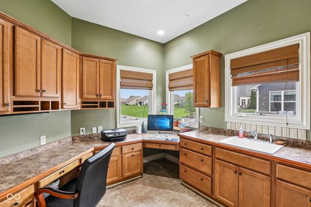 6942 Bladstone Road, Noblesville, IN 46062