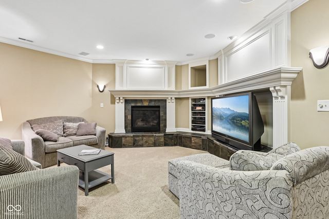 6942 Bladstone Road, Noblesville, IN 46062