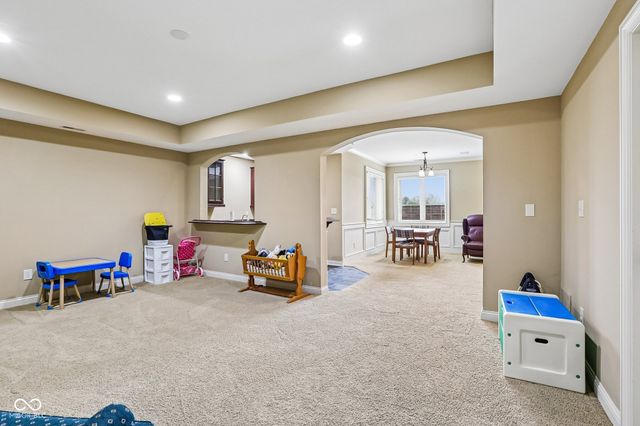 6942 Bladstone Road, Noblesville, IN 46062