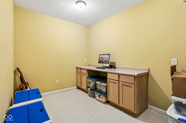 6942 Bladstone Road, Noblesville, IN 46062