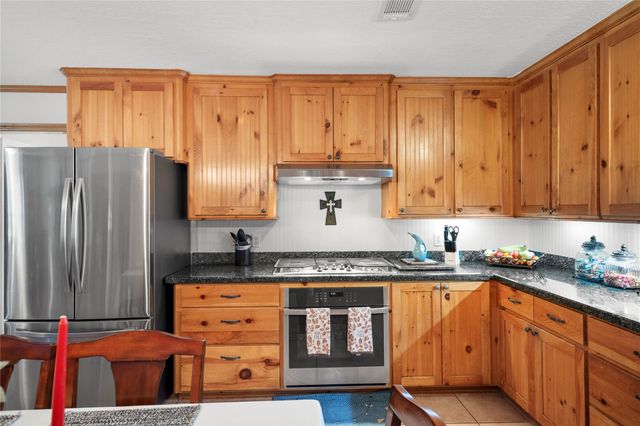 7875 Willys Road, New Waverly, TX 77358