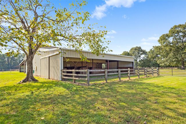 7875 Willys Road, New Waverly, TX 77358