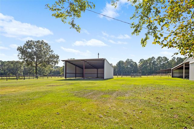 7875 Willys Road, New Waverly, TX 77358