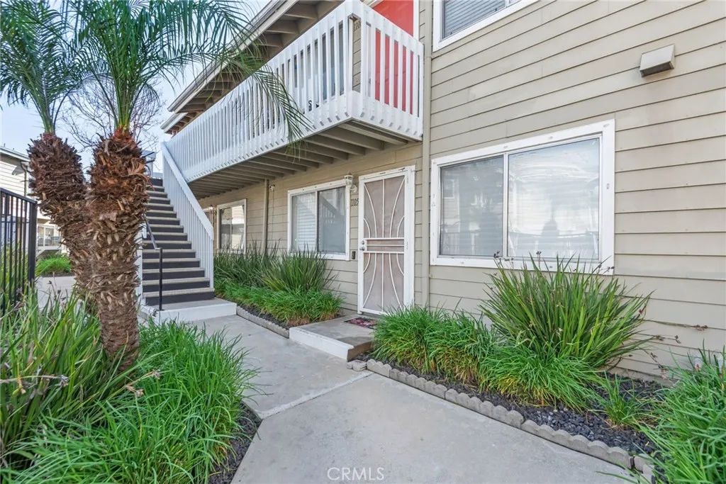14865 Mulberry Dr 1105, Whittier, CA 90604