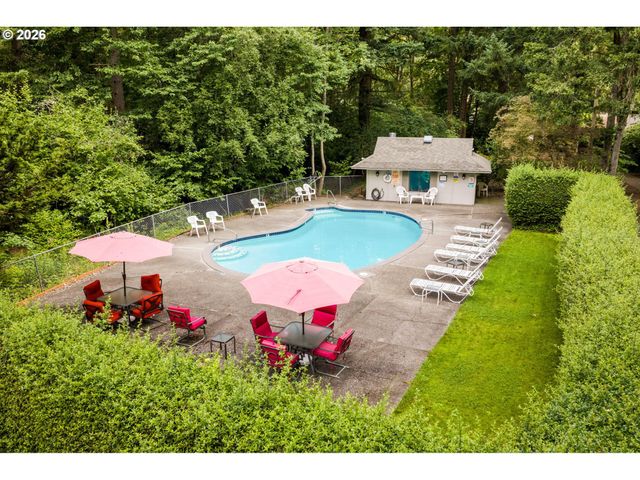 4363 WOODSIDE Cir, Lake Oswego, OR 97035