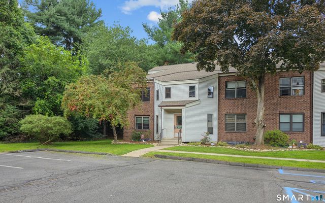 36 Wellington Drive 36, Farmington, CT 06032