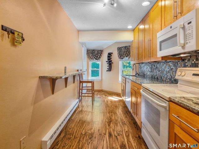 36 Wellington Drive 36, Farmington, CT 06032