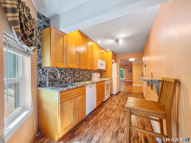 36 Wellington Drive 36, Farmington, CT 06032