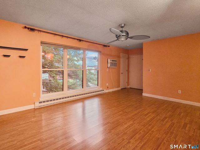 36 Wellington Drive 36, Farmington, CT 06032