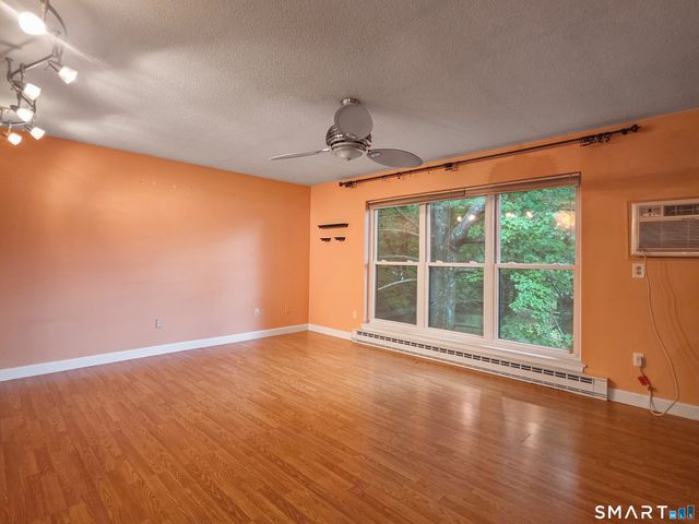 36 Wellington Drive 36, Farmington, CT 06032