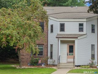 36 Wellington Drive 36, Farmington, CT 06032