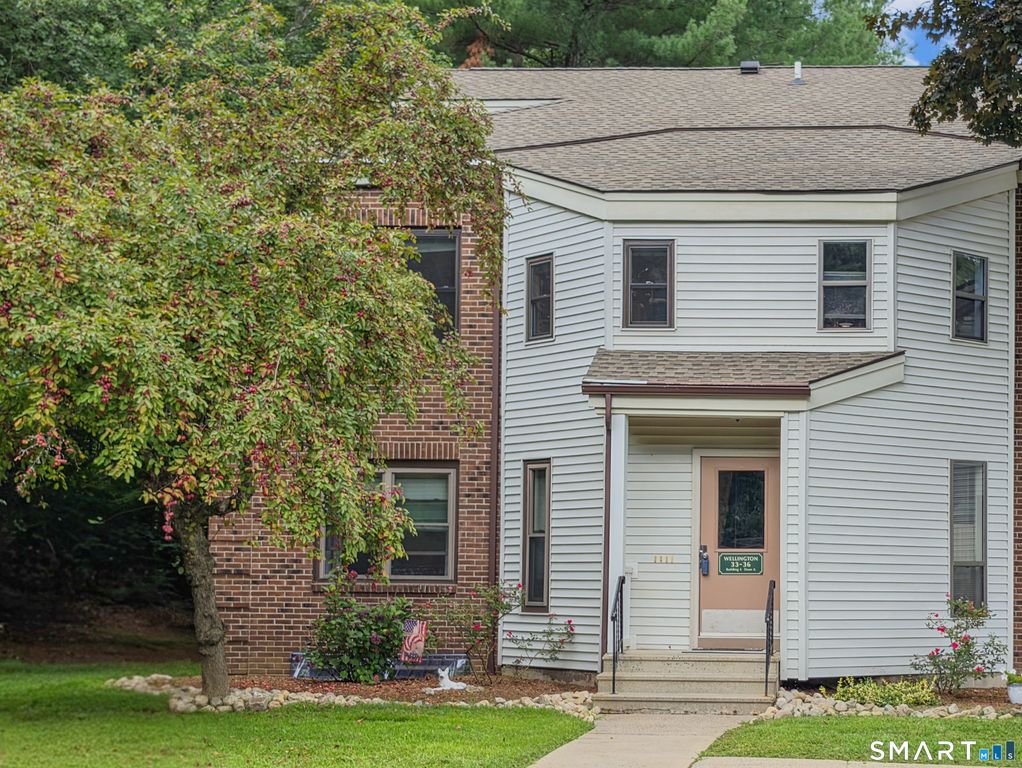 36 Wellington Drive 36, Farmington, CT 06032
