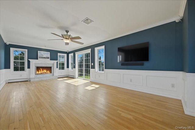 95 Pacific Street, Massapequa Park, NY 11762