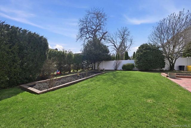 95 Pacific Street, Massapequa Park, NY 11762