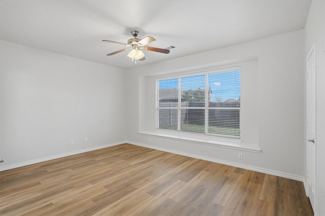 10986 Hawks Landing Road, Fort Worth, TX 76052