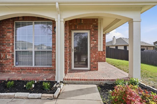 10986 Hawks Landing Road, Fort Worth, TX 76052