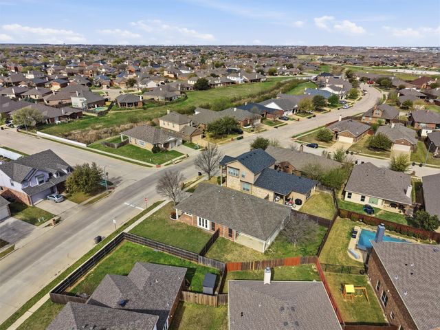 10986 Hawks Landing Road, Fort Worth, TX 76052