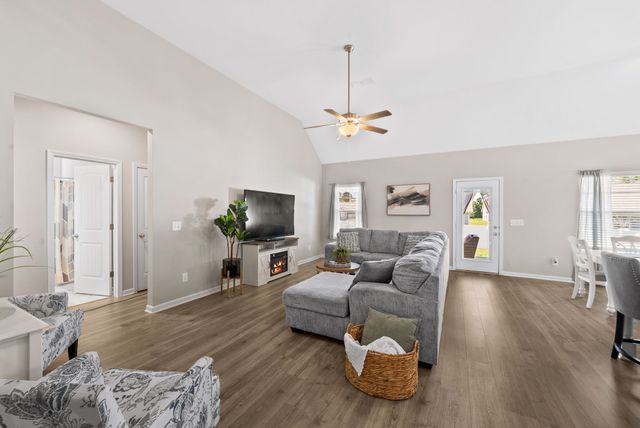 262 Thorpe Dr, Spring Hill, TN 37174