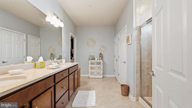 5909 AVERY POINT DR, Fredericksburg, VA 22406