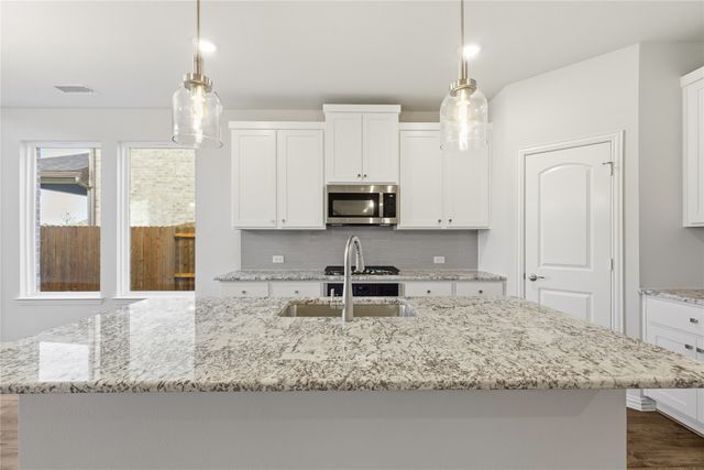 266 Little Bridge Drive, Lavon, TX 75166