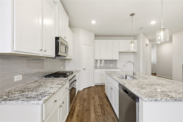 266 Little Bridge Drive, Lavon, TX 75166