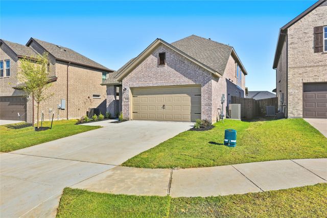 266 Little Bridge Drive, Lavon, TX 75166