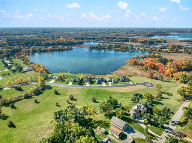 30 Coronado Drive, Jackson, MI 49201