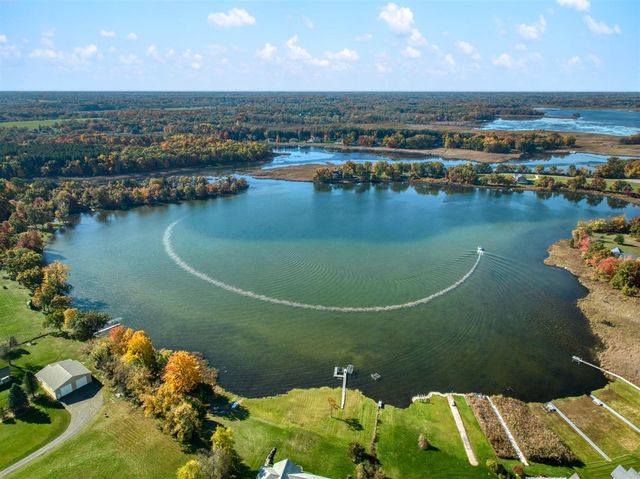 30 Coronado Drive, Jackson, MI 49201