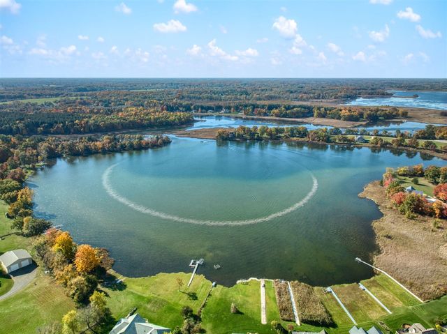 30 Coronado Drive, Jackson, MI 49201