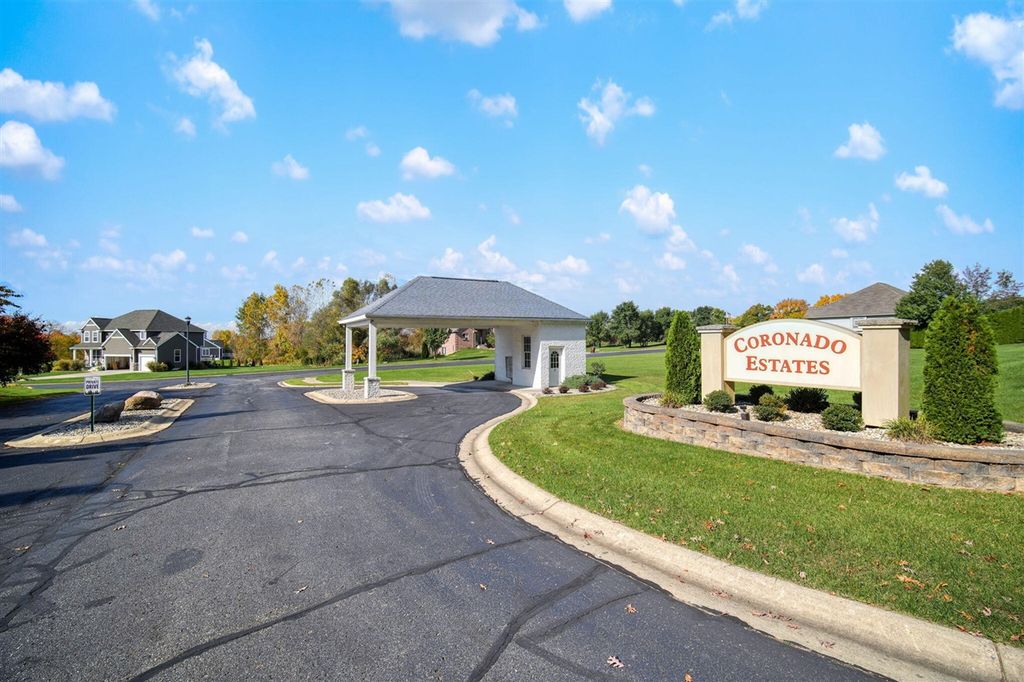 30 Coronado Drive, Jackson, MI 49201