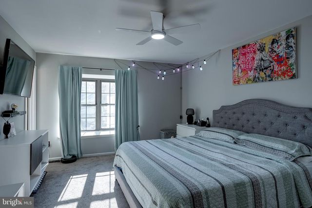 3 CROFTON CMNS, Cherry Hill, NJ 08034