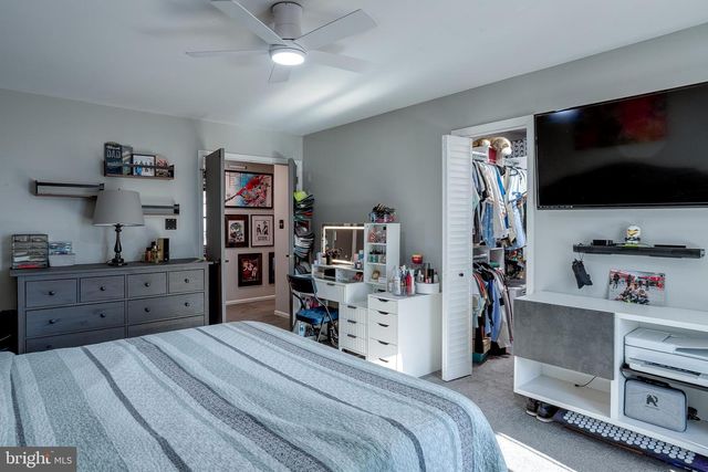 3 CROFTON CMNS, Cherry Hill, NJ 08034