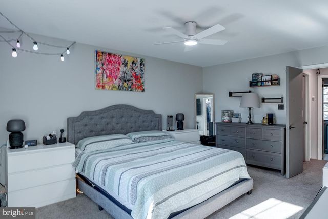 3 CROFTON CMNS, Cherry Hill, NJ 08034